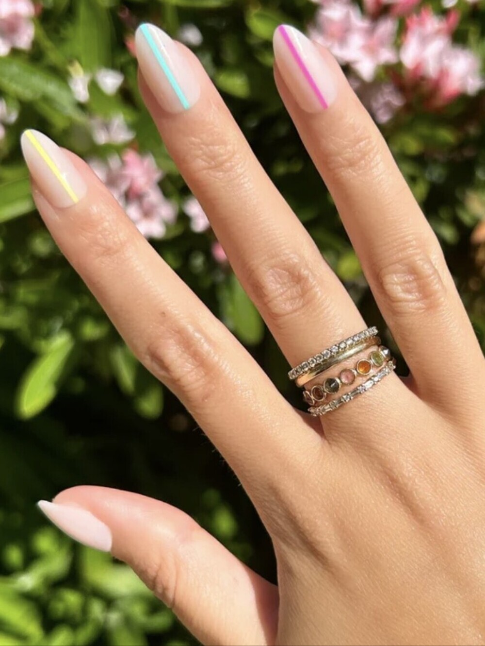 Olive & June The Instant Mani press-on nail set in the Neon Lines design Almond - Picture 9 of 11